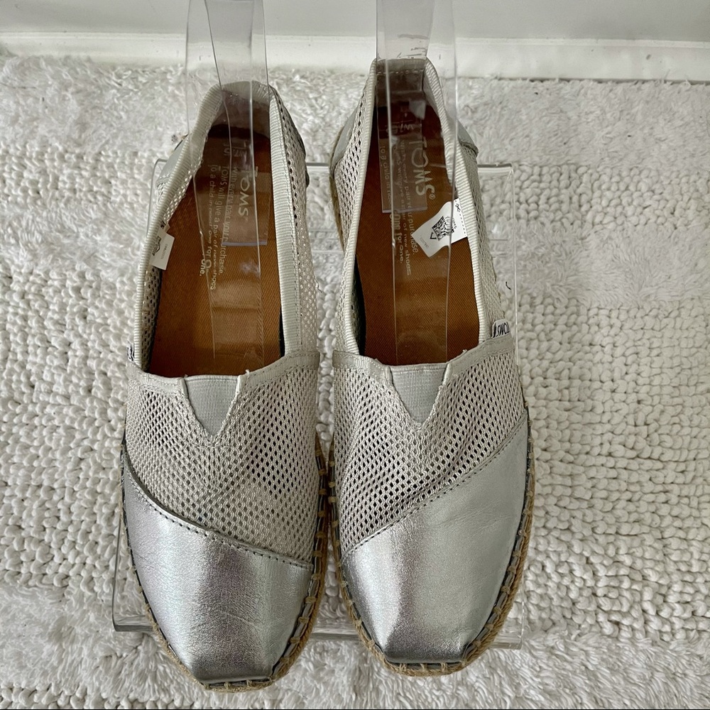 Toms Silver Leather Mesh Slip On Shoe